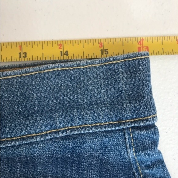 Old Navy High Rise Blue Denim Jean Skirt Distressed Raw Hem Women Size 10 - Picture 8 of 11